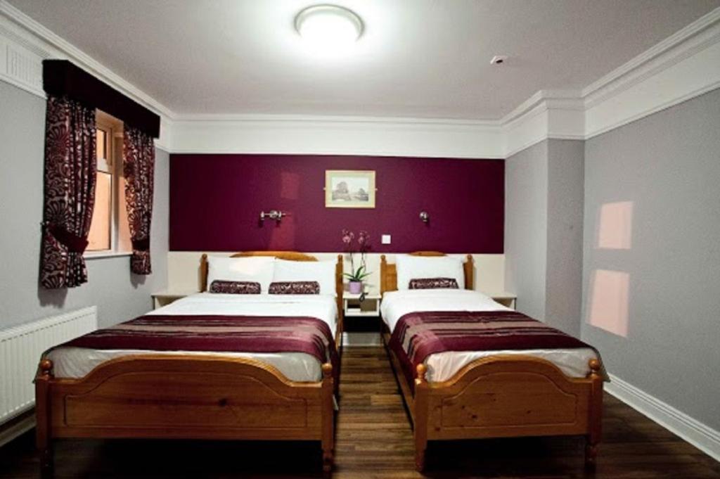 Hydro Hotel Lisdoonvarna Exteriör bild